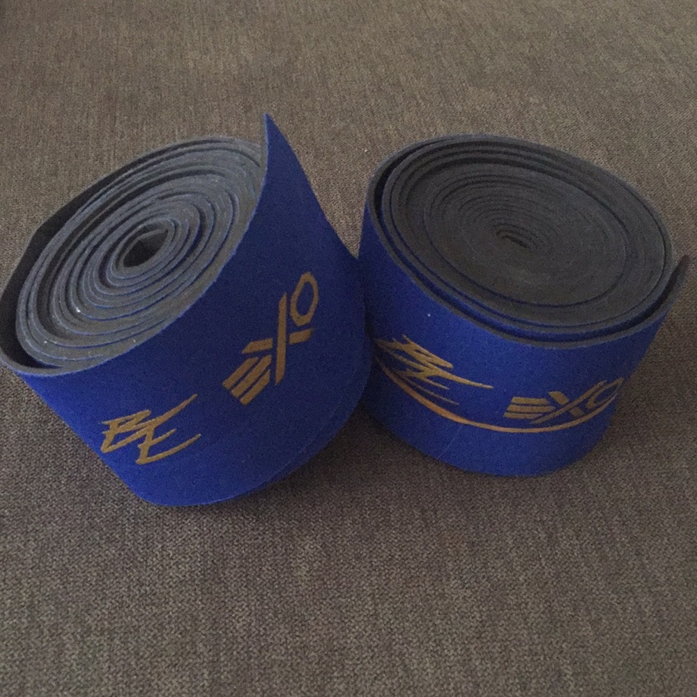 Brooke Ence knee wraps